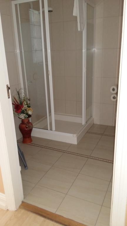 Abacus Guesthouse ゴールウェイ エクステリア 写真